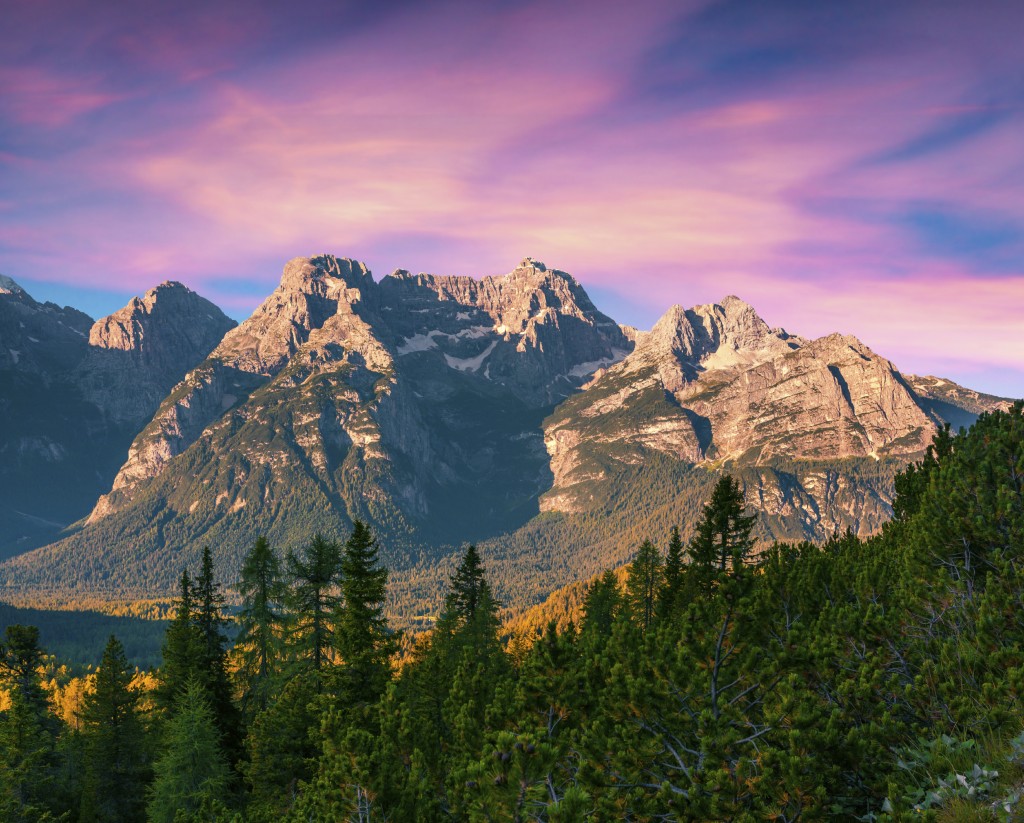 Colorful sunrise on the Cristallo group range